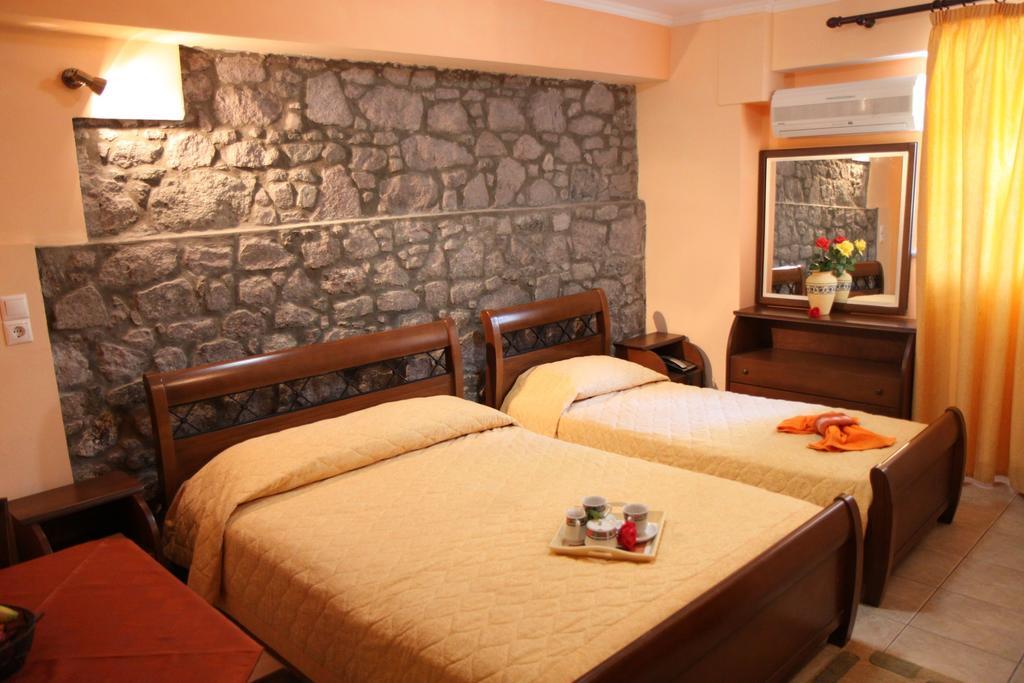 Artemis Traditional Hotel มิรินา ภายนอก รูปภาพ